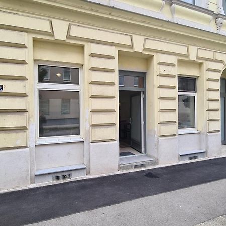 City Apartment Mit Direktzugang Wien Eksteriør bilde
