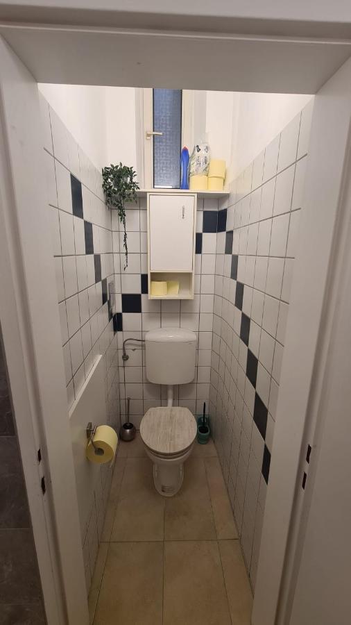 City Apartment Mit Direktzugang Wien Eksteriør bilde