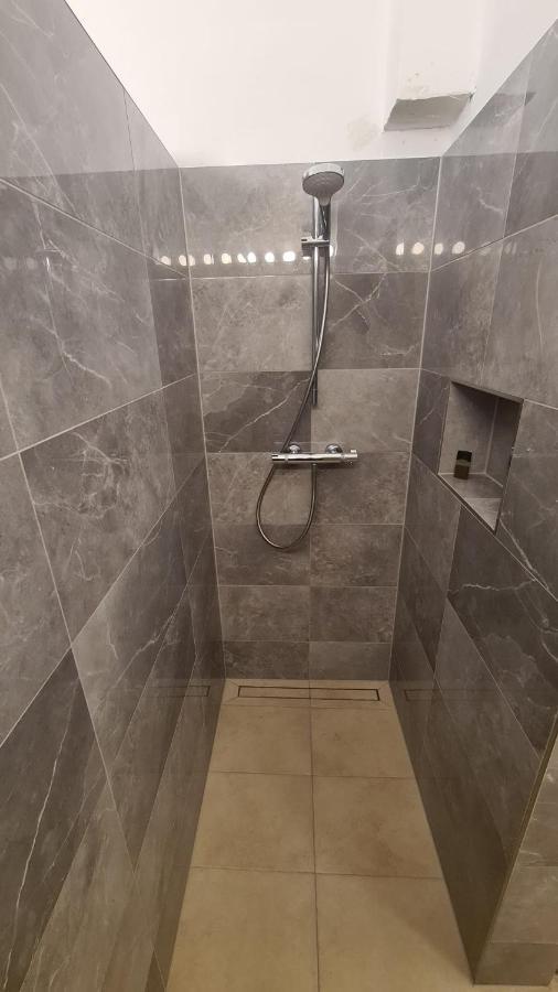 City Apartment Mit Direktzugang Wien Eksteriør bilde