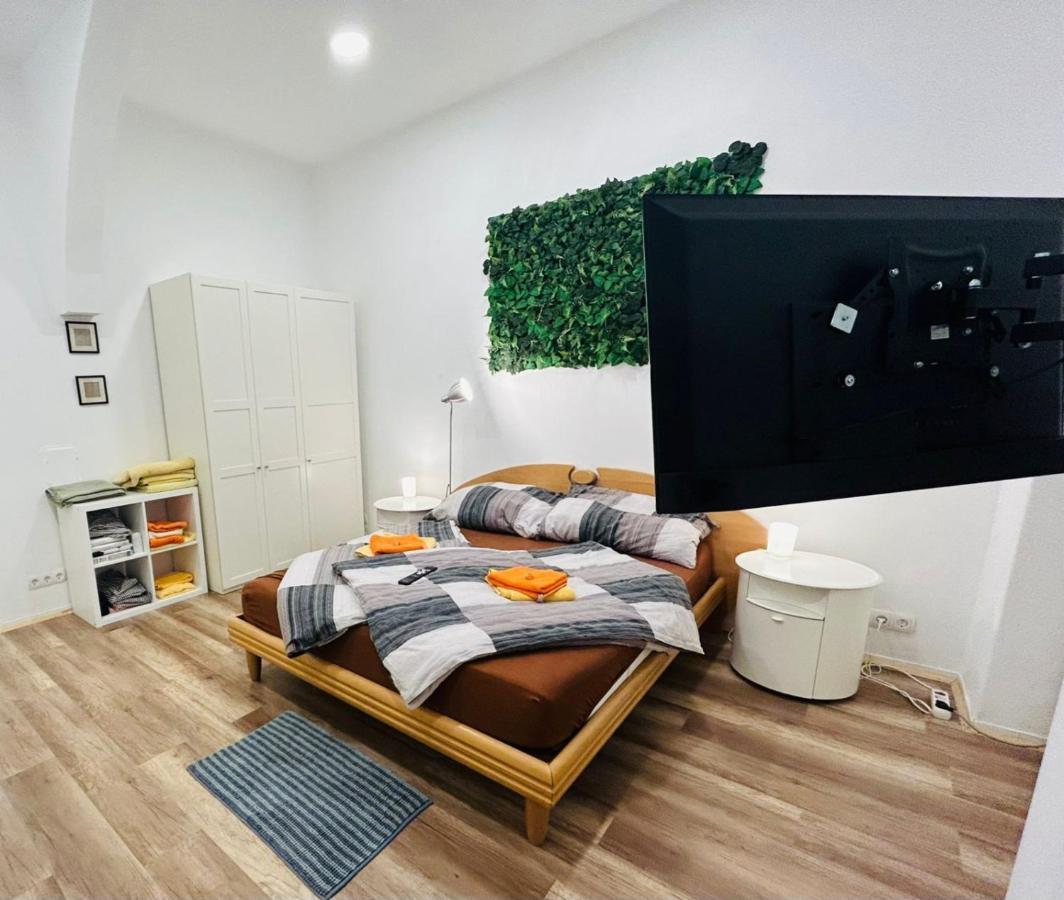 City Apartment Mit Direktzugang Wien Eksteriør bilde